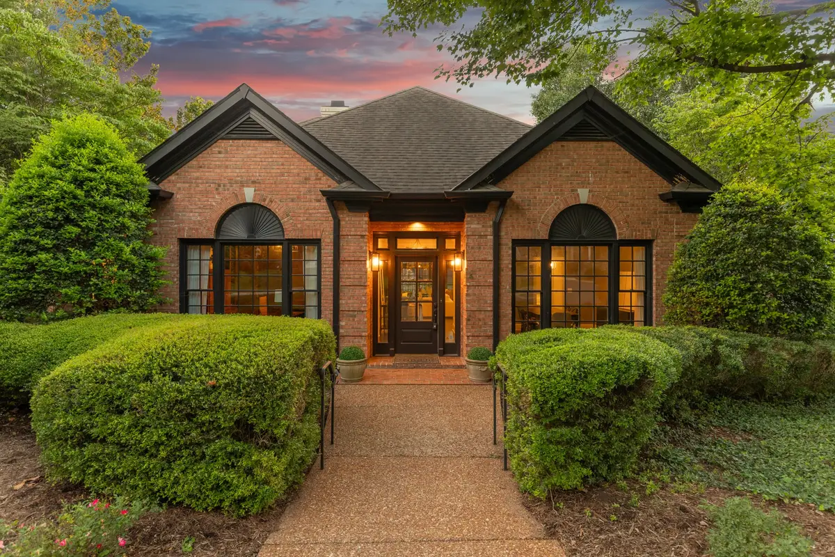 38 Erwin Ct, Nashville, TN 37205 - #1