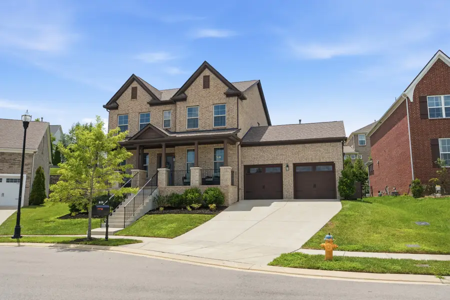 819 Ryecroft Ln, Franklin, TN 37064 - #2