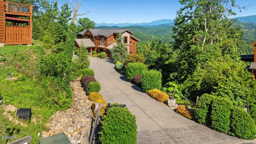 2470 Hackberry Drive, Sevierville, TN 37862 - #2