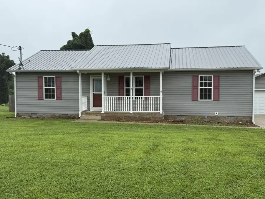 383 Strawberry Dr, Winchester, TN 37398 - #2