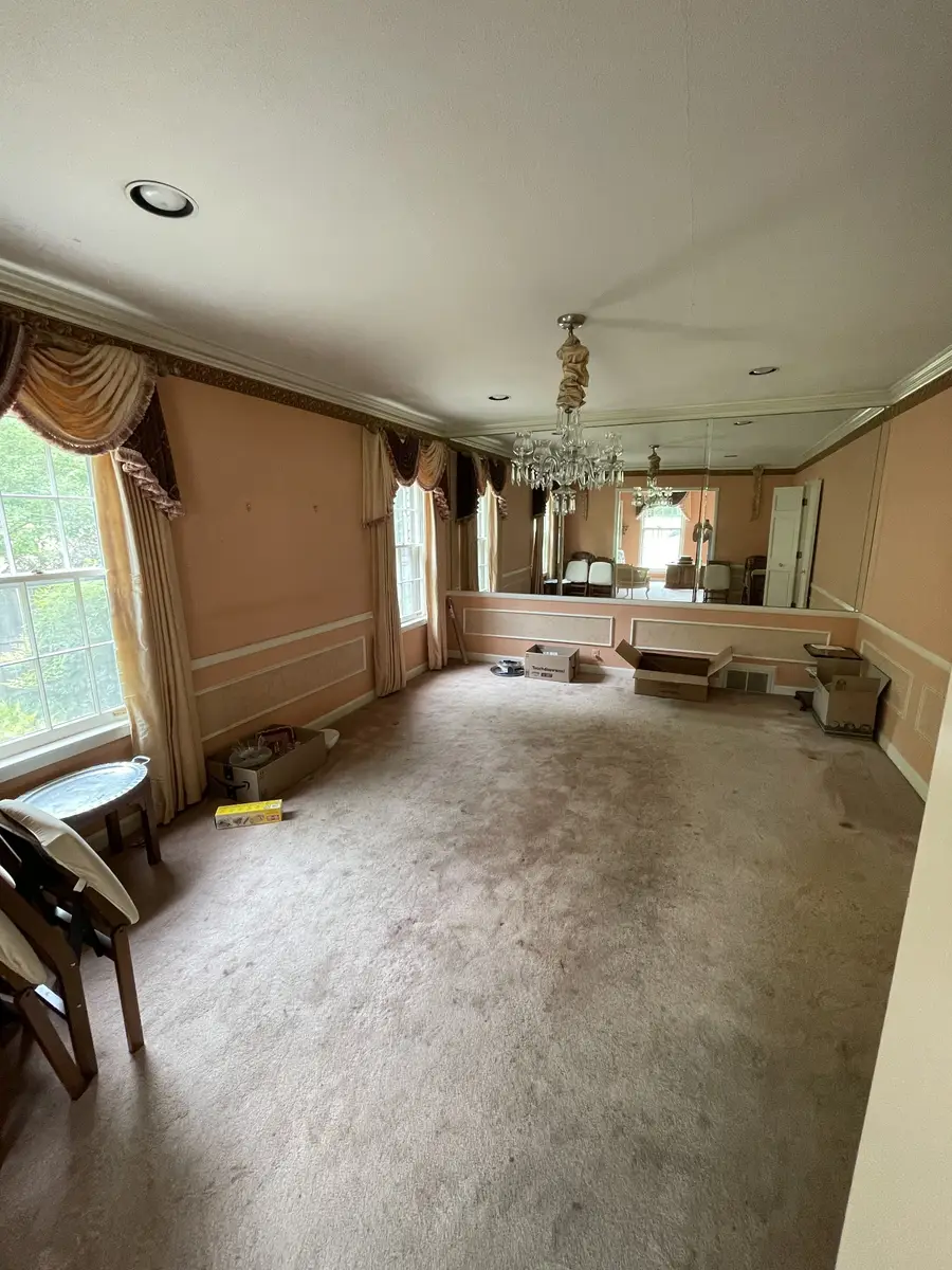 5534 Walnut Grove Rd, Memphis, TN 38120 - #3
