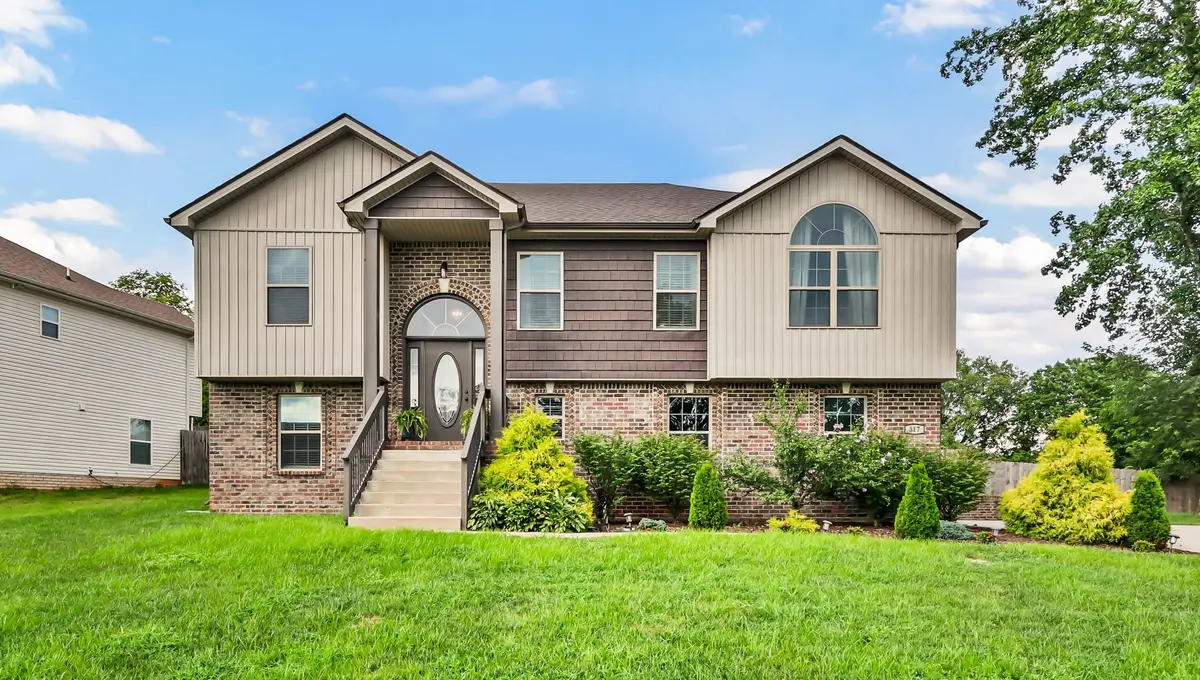 317 Wingfield Dr, Clarksville, TN 37043 - #1