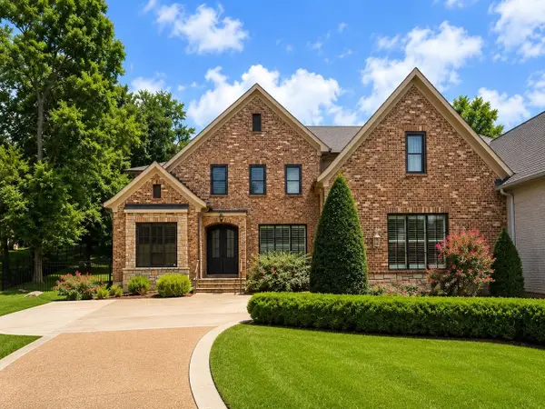 3700 Benham Ave, Nashville, TN 37215