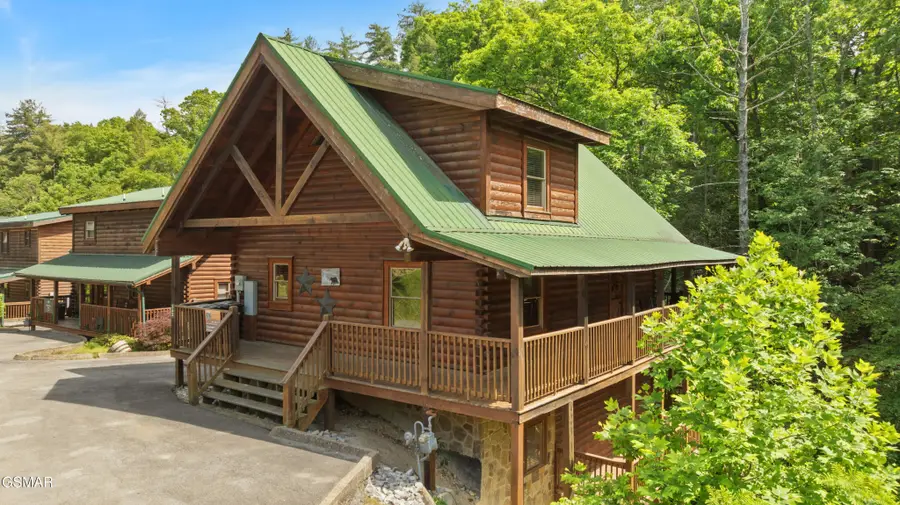 543 Blackberry Ridge Way, Pigeon Forge, TN 37863 - #3