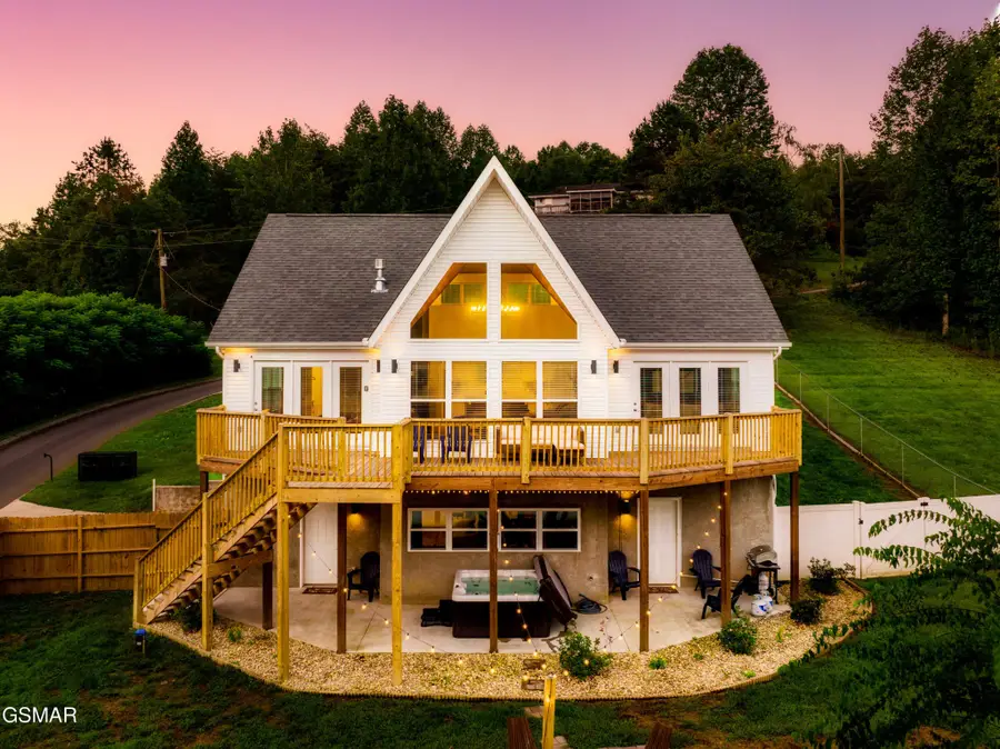 3885 Katelyns Lane, Sevierville, TN 37876 - #3