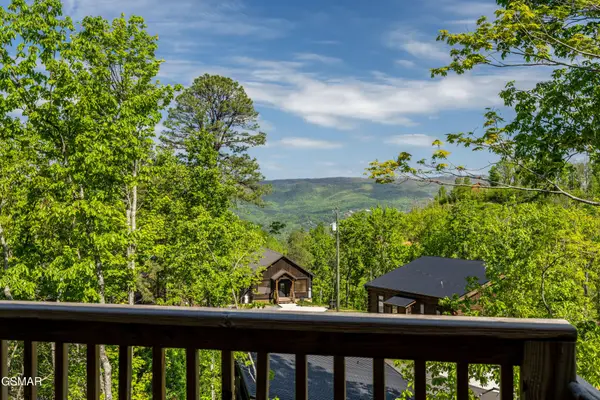 3107 Donegal Way, Sevierville, TN 37862