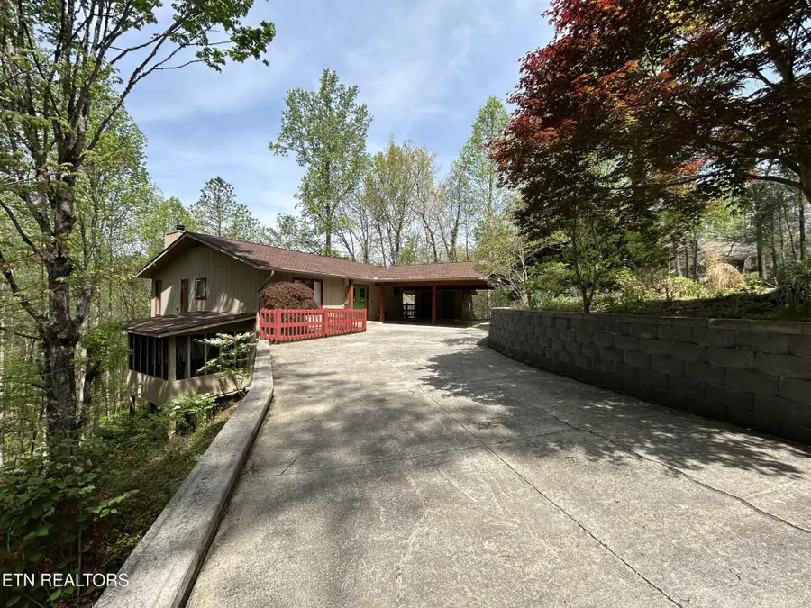 1713 Cardinal Drive, Gatlinburg, TN 37738 - #2