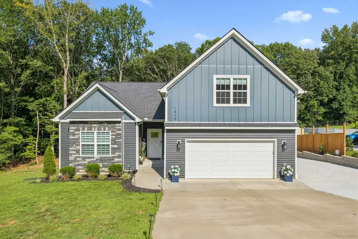 1845 Dinsmore Rd, Clarksville, TN 37040 - #1