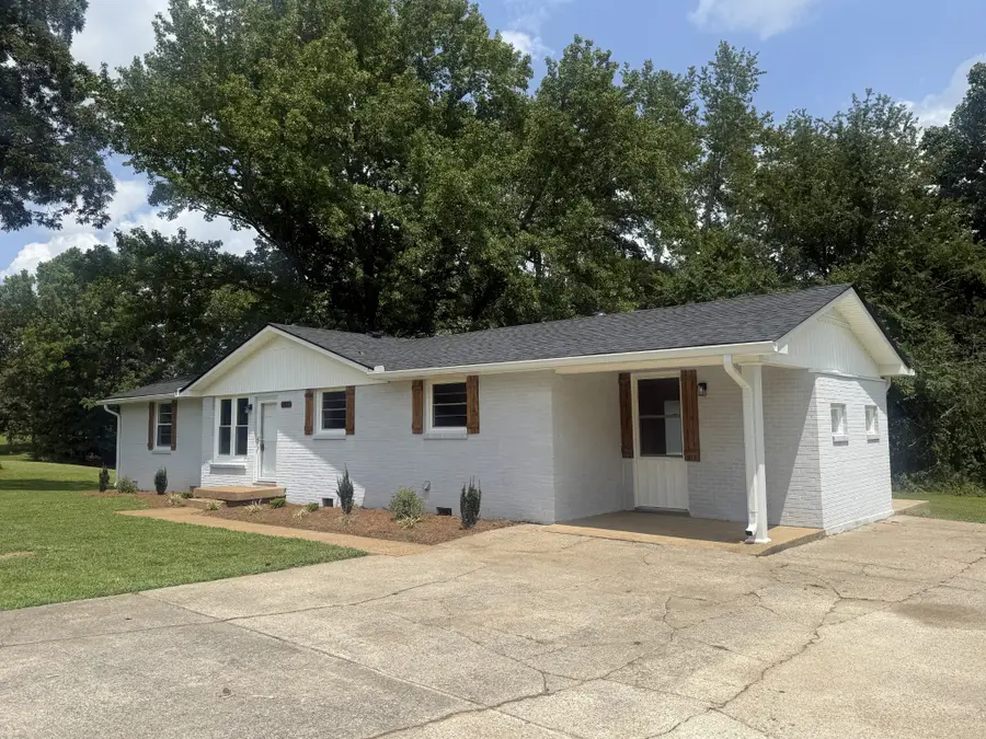 2825 Lylewood Rd, Woodlawn, TN 37191 - #2