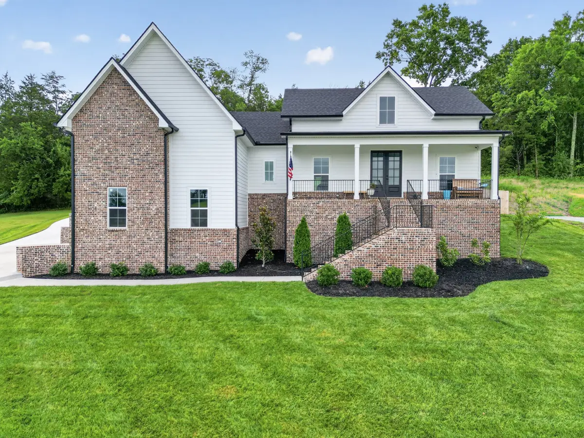 545 Bridle Path Ln, Hartsville, TN 37074 - #1