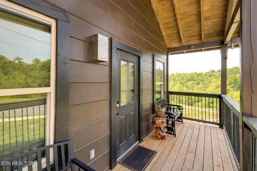 330 Oak Lake Drive, Sevierville, TN 37876 - #2
