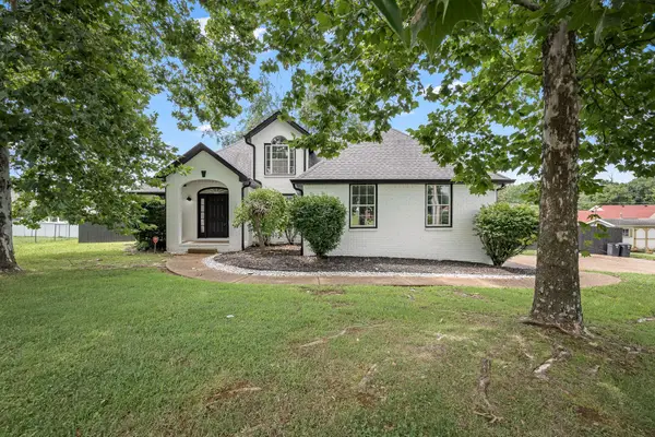 907 Harpeth River Ct, Murfreesboro, TN 37129