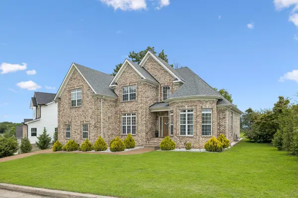 604 Summerbreeze Ln, Antioch, TN 37013
