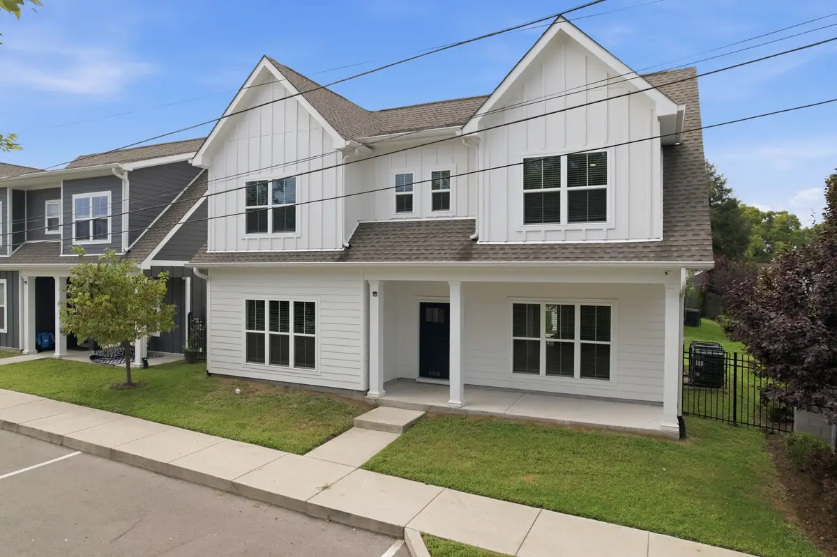2305 Lacy St, Nashville, TN 37208 - #1