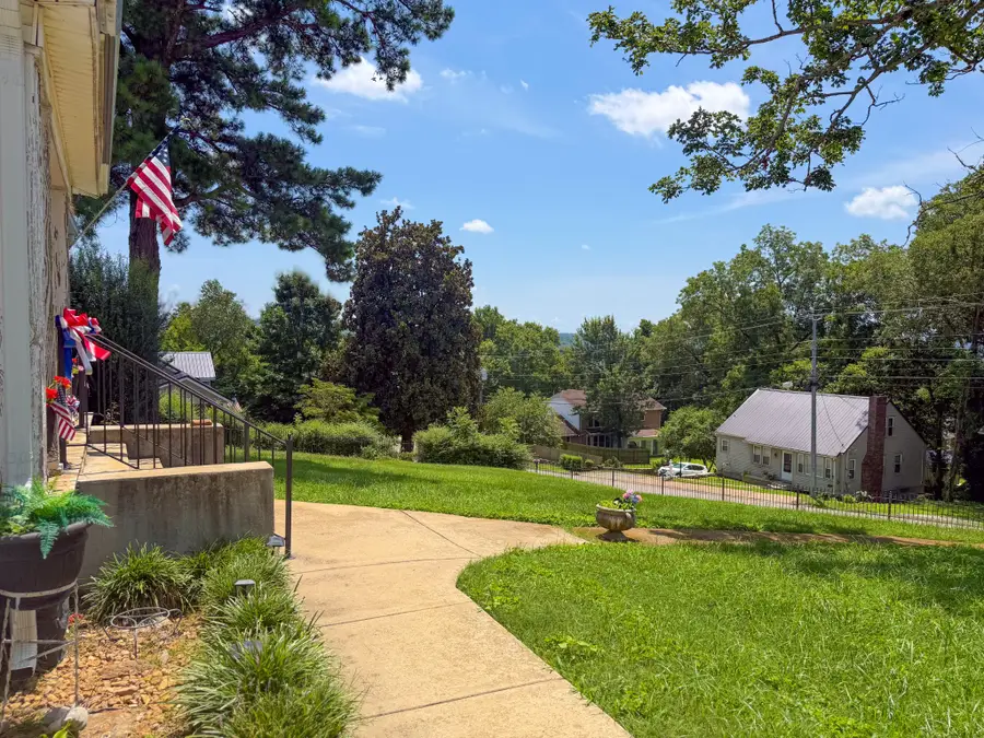 612 W Jefferson St, Pulaski, TN 38478 - #3