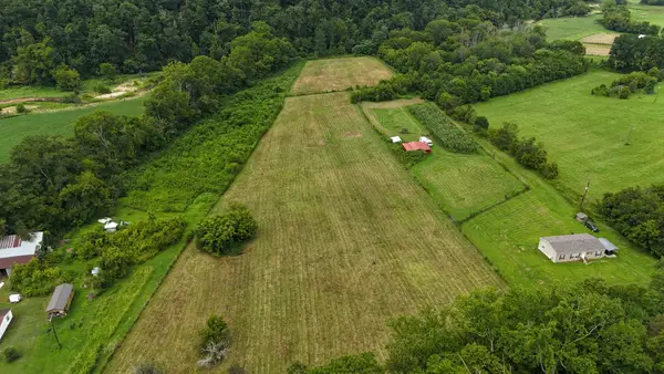 6445 N Long Creek Rd, Westmoreland, TN 37186