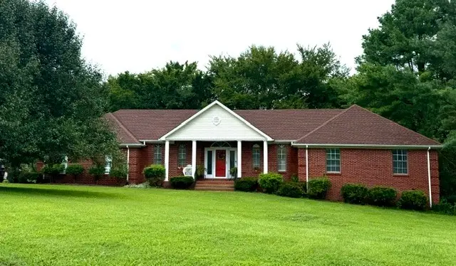30 Oak Valley Dr, Spring Hill, TN 37174 - #1