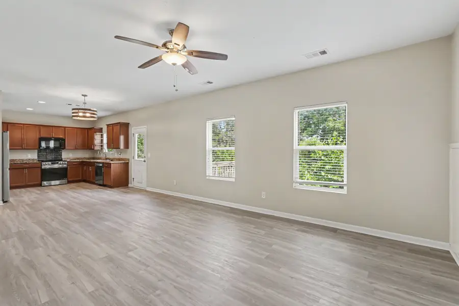2233 Bee Hive Dr, Columbia, TN 38401 - #3