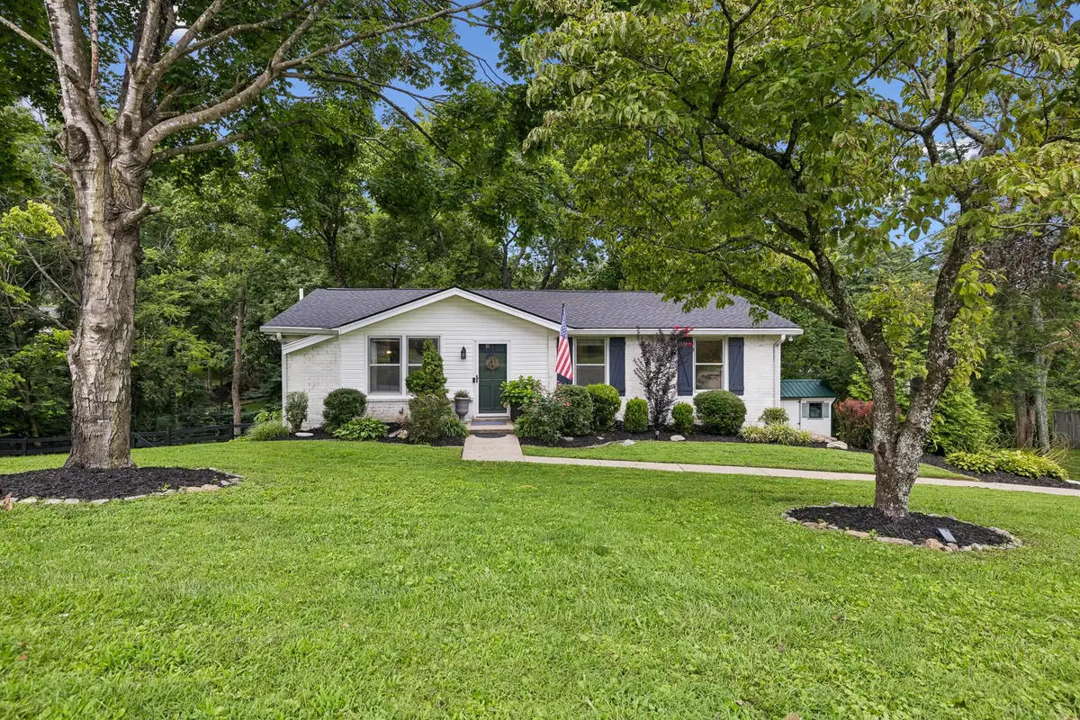 5915 Kinsdale Dr, Nashville, TN 37211 - #1