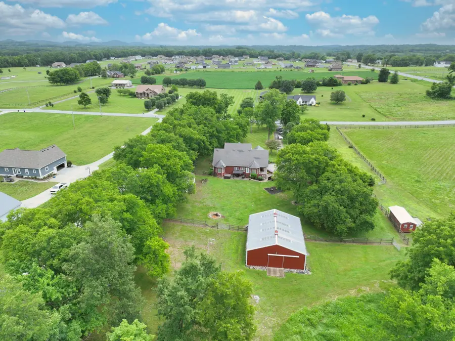 107 Greenfield Ln, Castalian Springs, TN 37031 - #3