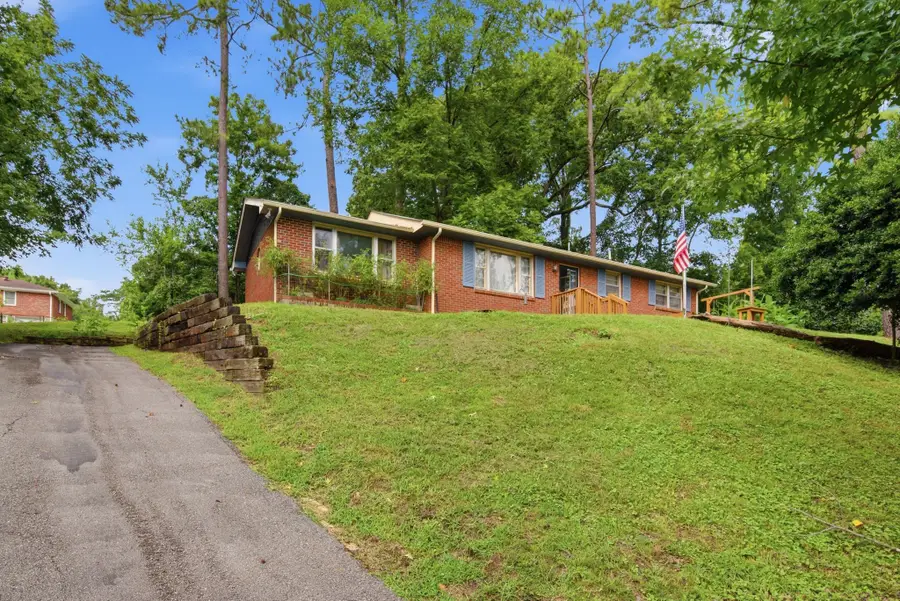 701 Eastland Ct, Nashville, TN 37206 - #2