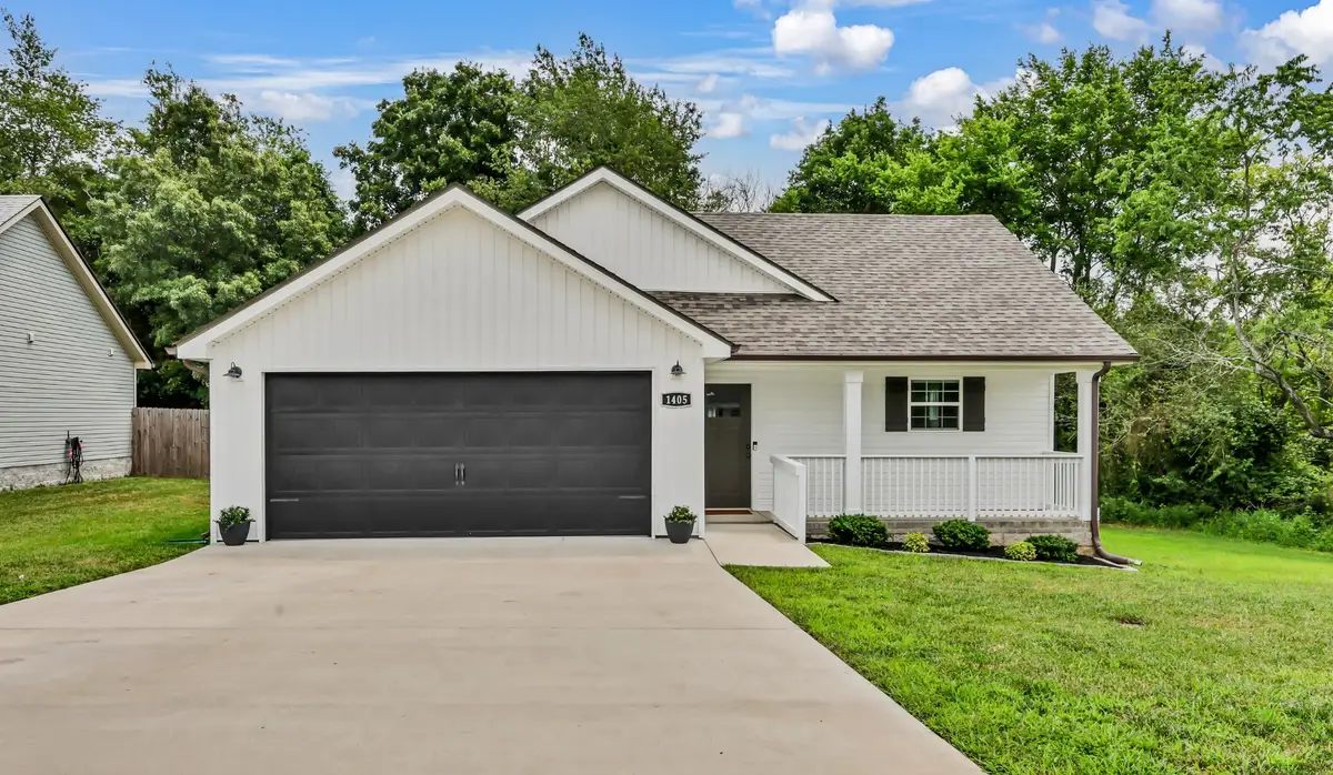 1405 Fredrick Dr, Clarksville, TN 37042 - #1