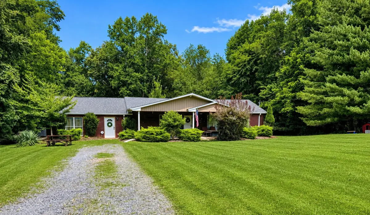 825 Pollard Rd, Clarksville, TN 37042 - #1