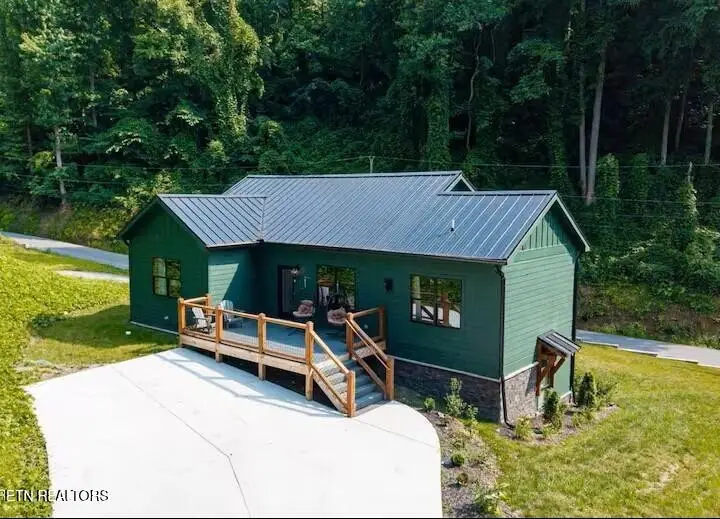706 Kelly St, Gatlinburg, TN 37738 - #1