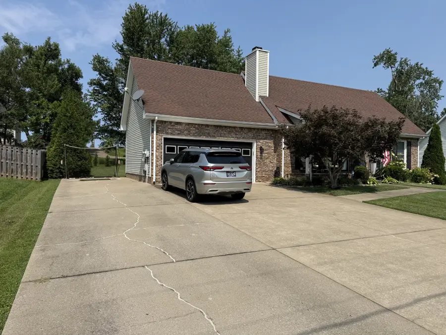 162 Lancashire Dr, Clarksville, TN 37043 - #3