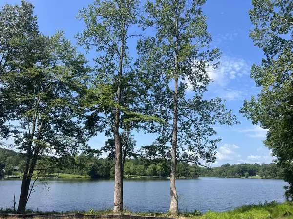 33 Arrowhead Pt, Cedar Grove, TN 38321