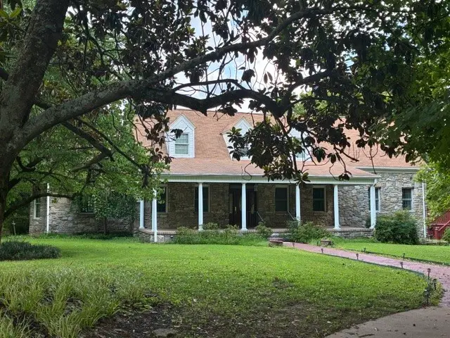 135 Clayton Ln, Fayetteville, TN 37334 - #1