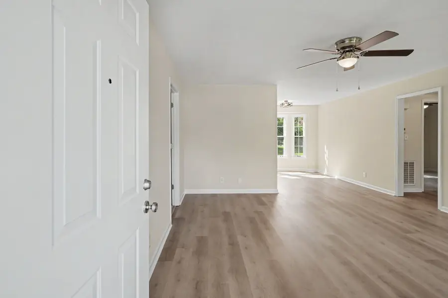 1577 Mary Beth Ln, Clarksville, TN 37042 - #2