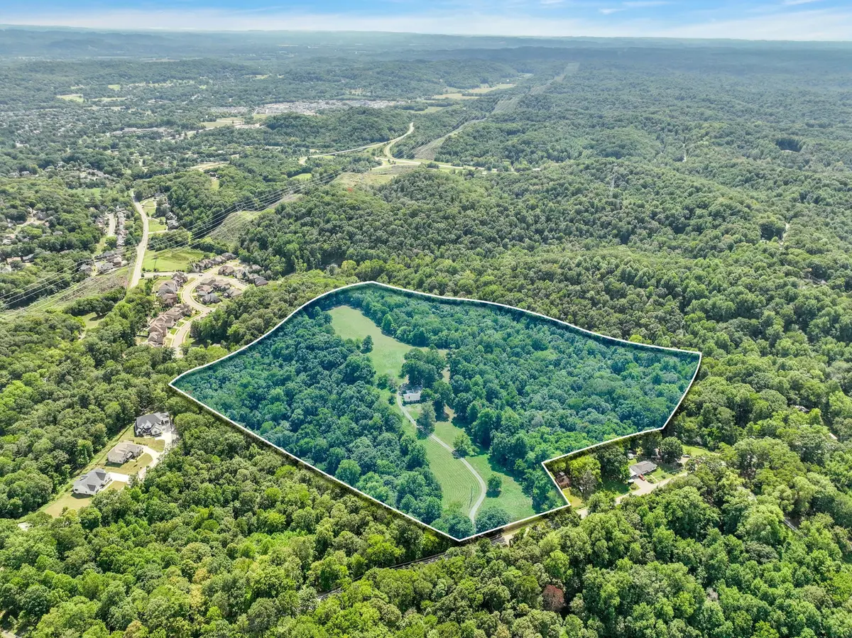8455 Lewis Rd, Nashville, TN 37221 - #1