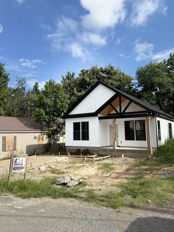 203 15th Ave E, Springfield, TN 37172