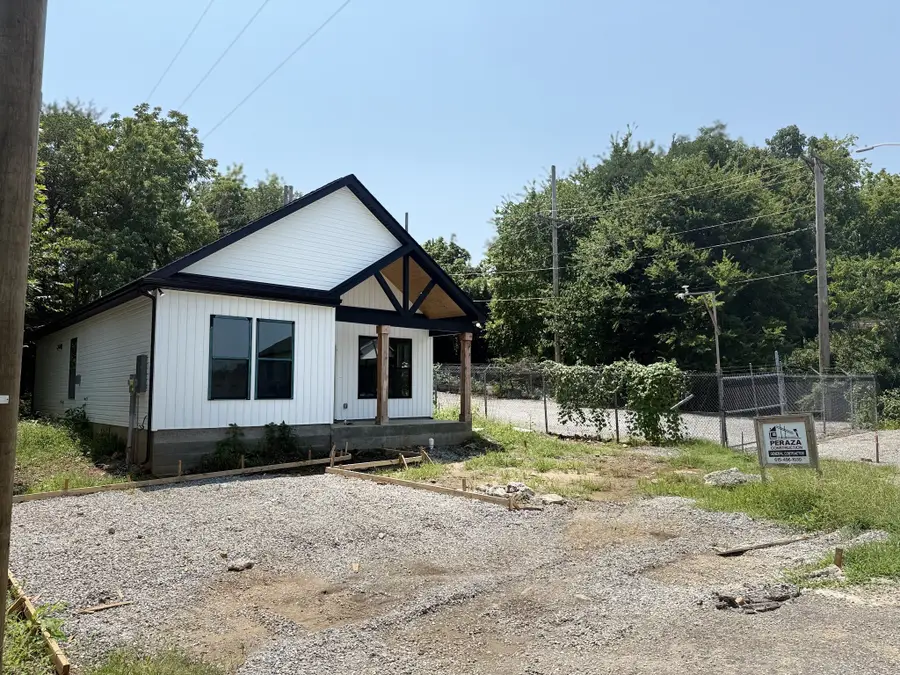 203 15th Ave E, Springfield, TN 37172 - #3