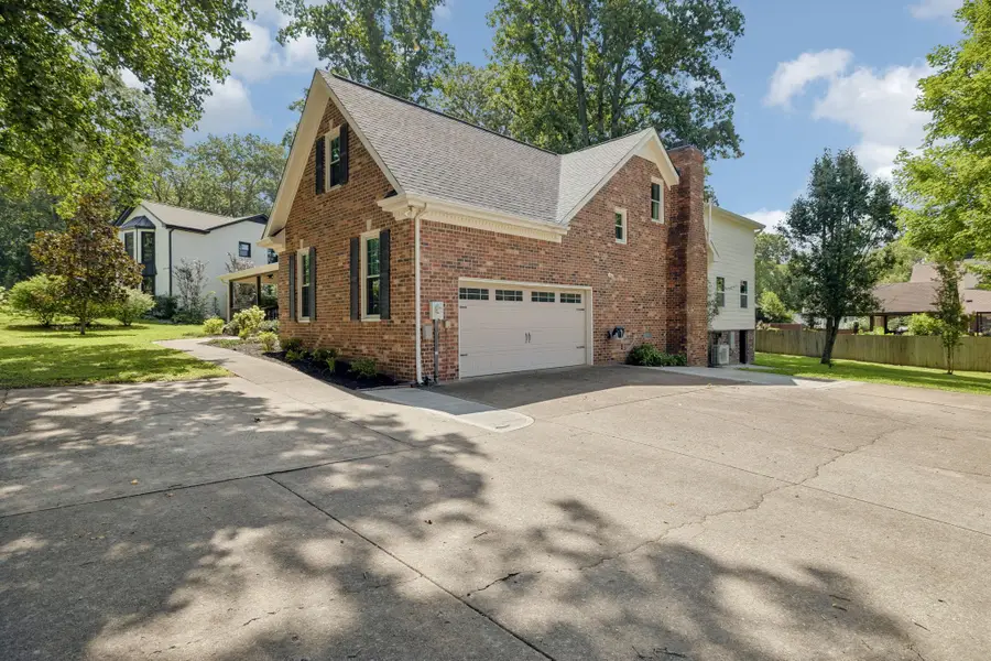 115 Laural Hill Dr, Smyrna, TN 37167 - #2