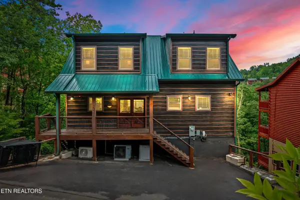 2332 Boulder Way, Sevierville, TN 37862