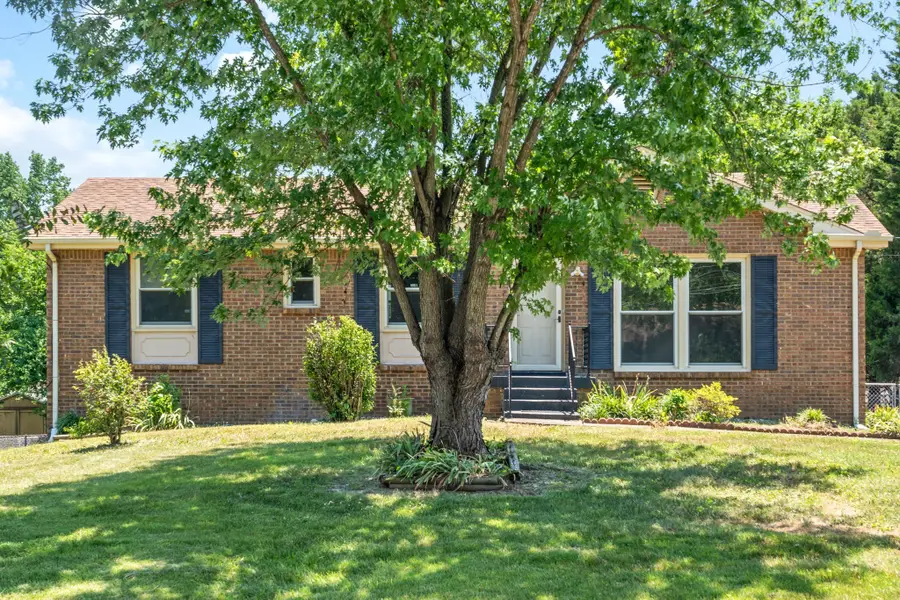 208 Aster Dr, Clarksville, TN 37042 - #2