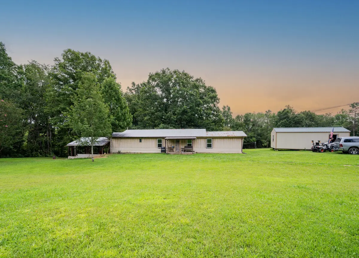 201 Victor Cabbage Rd, Hohenwald, TN 38462 - #1