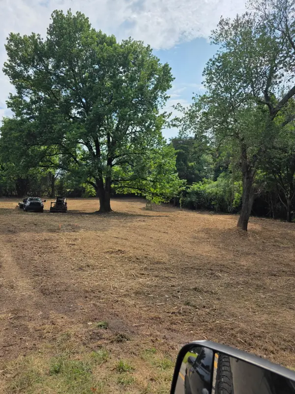 609 Mcminn, Etowah, TN 37331