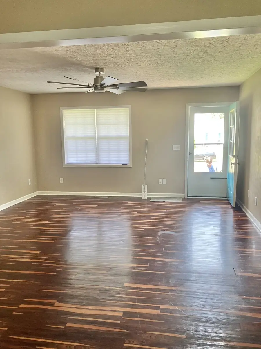 28 Hawthorne Dr, Manchester, TN 37355 - #3