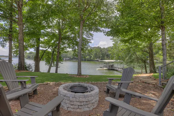 117 Lake St, Estill Springs, TN 37330