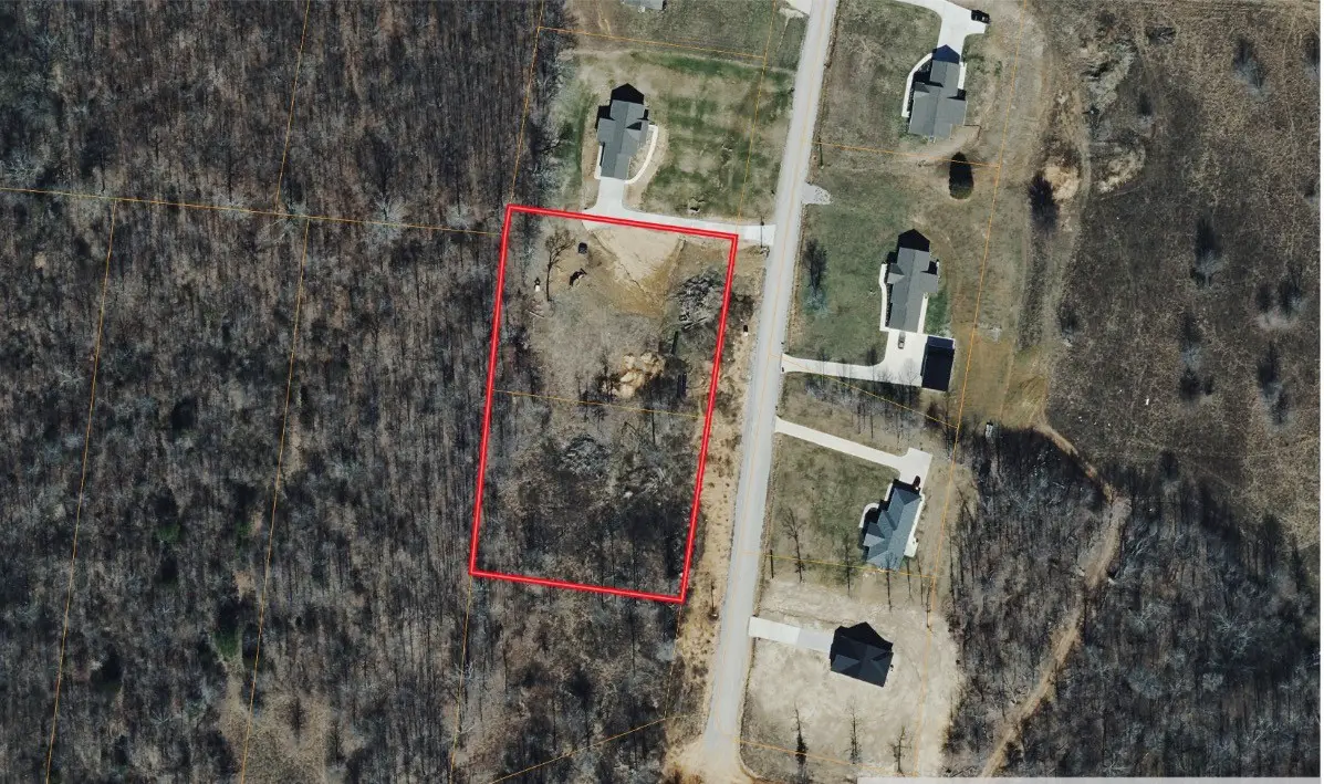 350 Kelsie Cir, Summertown, TN 38483 - #1