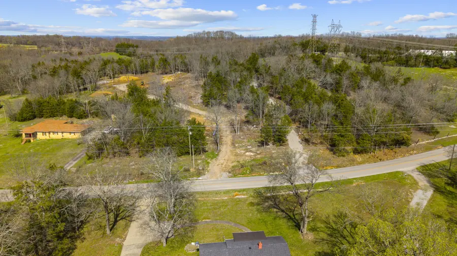 490 Mays Chapel Rd, Mount Juliet, TN 37122 - #2