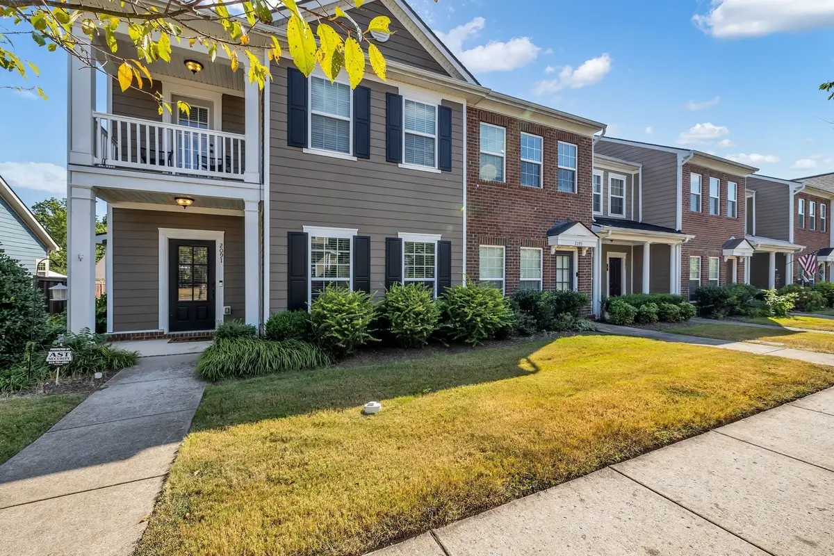 2091 Hemlock Dr, Spring Hill, TN 37174 - #1