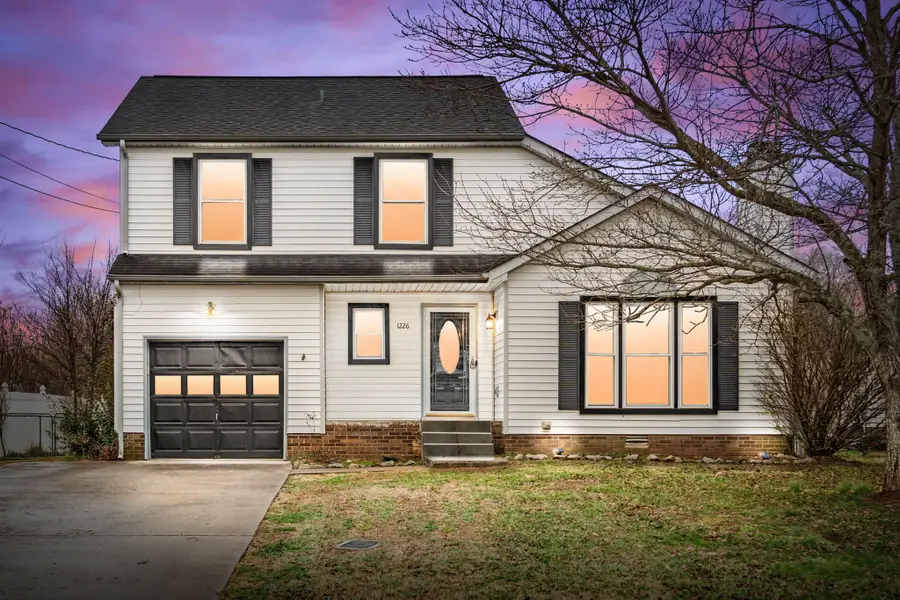 1226 Cobblestone Ln, Clarksville, TN 37042 - #2