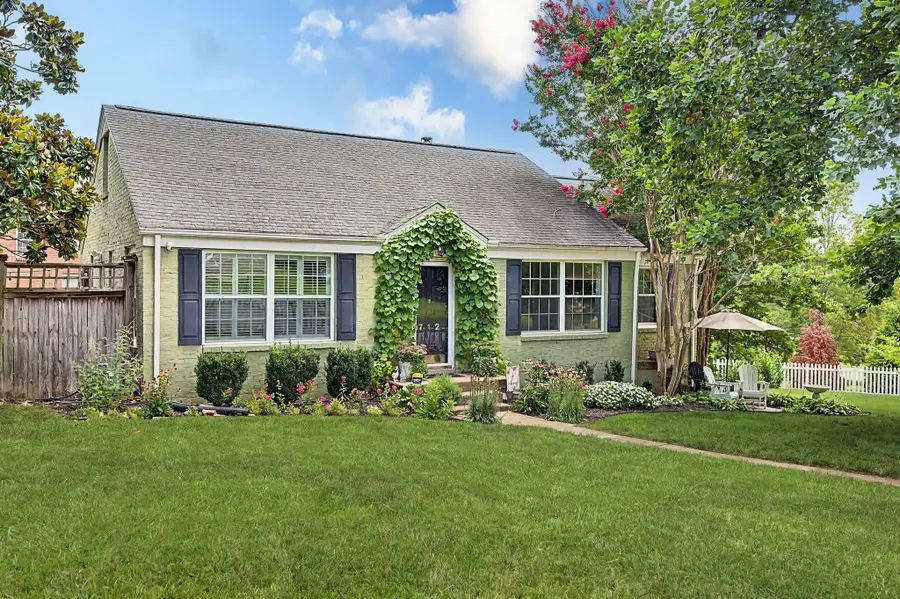 712 Kendall Dr, Nashville, TN 37209 - #2