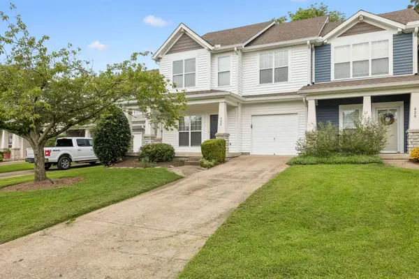 422 Normandy Cir, Nashville, TN 37209