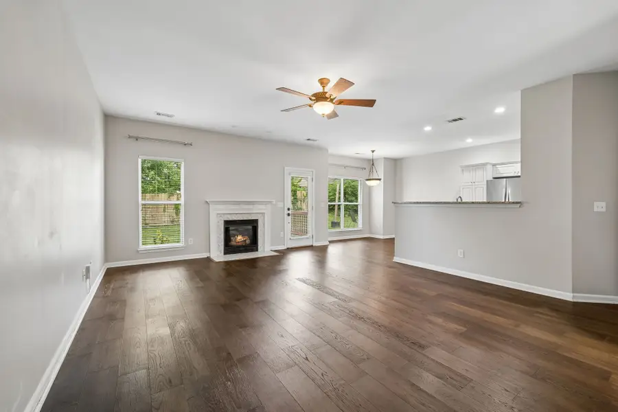 422 Normandy Cir, Nashville, TN 37209 - #3