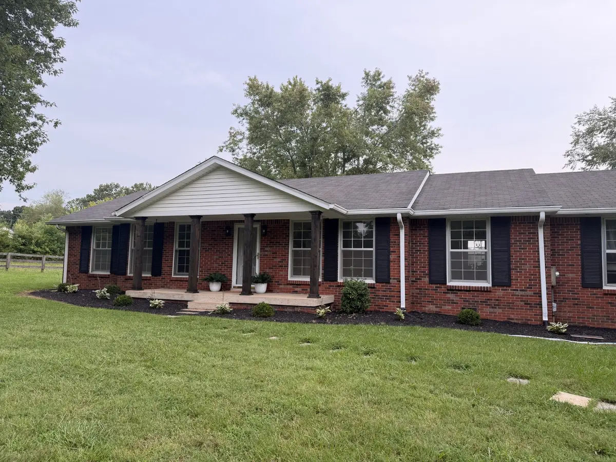 920 Clearview Rd, Cottontown, TN 37048 - #1